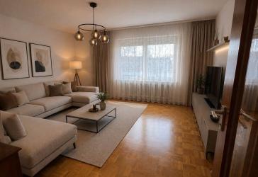 Wohnen mit Komfort: 3-Zimmer-Wohnung mit Balkon & Tiefgaragenplatz