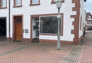 Zentrale Gewerbeeinheit im Herzen von Grünstadt