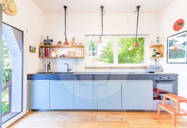 Ihr Zuhause mit Gartendeck, Kamin & Designerküche - Einfamilienhaus in Kleinmachnow - PROVISIONSFREI
