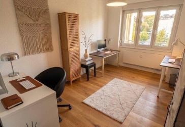 Sanierte 3-Zimmer-Wohnung mit großem Balkon & EBK in Stuttgart-Ost