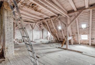 Einmalige Gelegenheit - Dachrohling in begehrter Friedenauer Kiezlage
