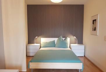 Gut geschnitten, zentral gelegen, Balkon, zum ruhigen Hinterhof, gute Energiebilanz, möbliert, frei