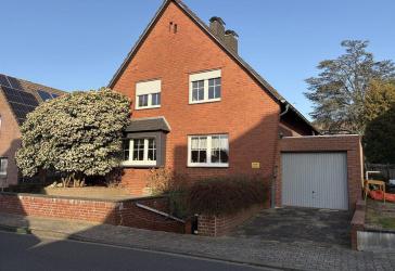 'Ruhiges Wohnglück von 1962: Einzelhaus mit Potenzial zum Mehrfamilienhaus'