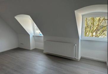 Svhöne 4-Zimmer-Wohnung im Dachgeschoss