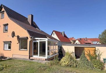 Ihr neues Zuhause mit Sauna, Garten und Garage so sieht Lebensqualität aus