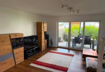 Modernes familienfreundliches Reiheneckhaus mit Garten und Balkon in Piflas/Ergolding