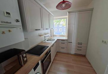 Wohnen oder vermieten: renovierte 3 Zimmer-Wohnung in Düsseldorf-Eller, neue Küche, neue Heizung