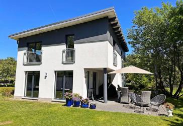 Modernes Ambiente trifft gemütliches Wohnflair - Wohnen am grünen Stadtrand