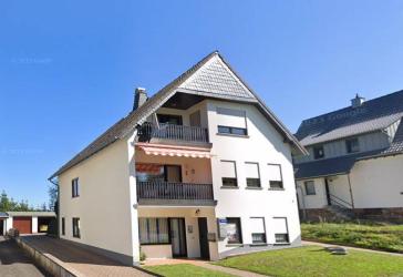 Vielseitiges Einfamilienhaus mit Gewerbefläche in Simmern/Hunsrück - Wohnen und Arbeiten zugleich