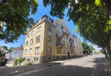 Charmante 1,5-Zimmer-Wohnung im denkmalgeschützten Gründerzeitgebäude im Zentrum von Rastatt