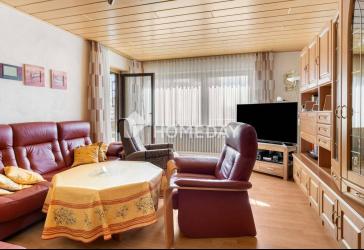 Großzügige 4,5-Zimmer-Wohnung mit Wintergarten und Tiefgaragenstellplatz