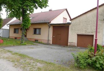 Seltene Gelegenheit: Vierseitenhof in Freienthal mit Wohnhaus, Scheune. Für Menschen mit Visionen