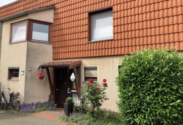 Behagliches Reihenhaus mit Garten
