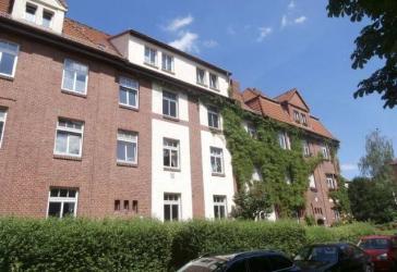 Frisch renovierte 3-Zimmer-Wohnung im Altbau!