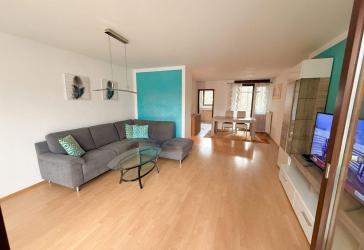 Geräumige Wohnung mit Balkon und TG-Stellplatz