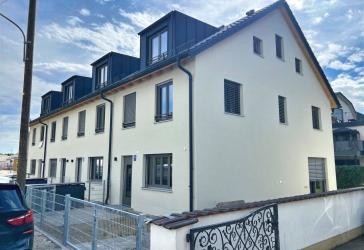 Neues Reihenmittelhaus in zentraler Lage von München Allach