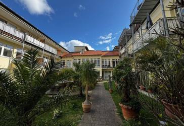 Leben im Zentrum Erlangens - 1,5 Zimmer-ETW am Hugenottenplatz mitten in Erlangen!