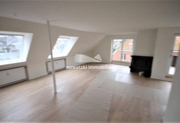 +++ Vor dem Mühlentor !!! DG / Maisonette -Süd-Balkon + Kamin +++