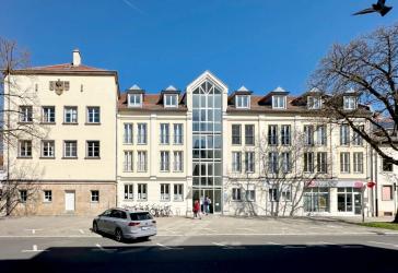 Zu vermieten: Befristet verfügbar bis 12.2028 Stilvolle 3-Zimmer-Wohnung