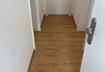 Helle 2-Zimmer-Wohnung in zentraler Lage – Einbauküche & Keller-Stauraum inklusive