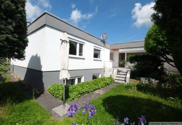 Komfortabel auf einer Ebene wohnen: Bungalow in ruhiger Lage