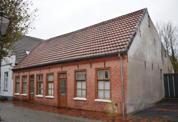 Liebhaber aufgepasst! Denkmalgeschützes und Sanierungsbedürftiges Altstadthaus in historischer Lage von Leer!