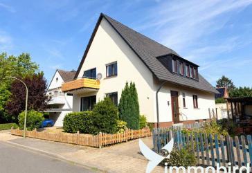 **Modernisiertes Zweifamilienhaus** mit Garten und Garage in Hamm-Rhynern