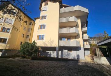 Schloßblick und stadtnah - helle und ruhige 3-Zimmer-Wohnung