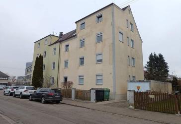 Großzügige 4-Raum-Wohnung im 2. OG mit Garage in Augsburg-Kriegshaber