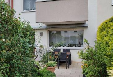 Gepflegtes Reihenmittelhaus in Schwanstetten