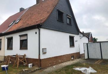 Vermietet Doppelhaushälfte mit ca 12000 Euro p.a Einnahmen zu verkaufen