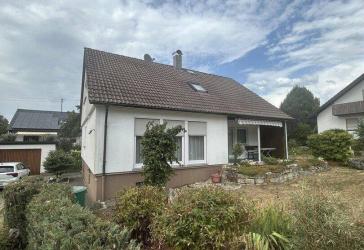 Raum für Familie - Charmantes Einfamilienhaus mit Terrasse und Vollkeller