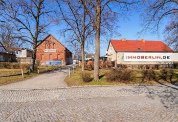 IMMOBERLIN.DE - Vielseitiges Ein-/Zweifamilienhaus in attraktiver Lage nahe Berlin