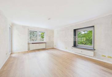 Gestalten nach eigenen Wünschen: Etagenwohnung mit Balkon & Stellplatz in Ginnheim