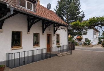 PRIVAT: Charmantes Stadthaus in Deidesheim - Wohnen, wo die Pfalz am schönsten ist!