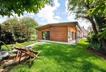 Neuwertiger A+ Bungalow – wohnen mit minimalen Nebenkosten