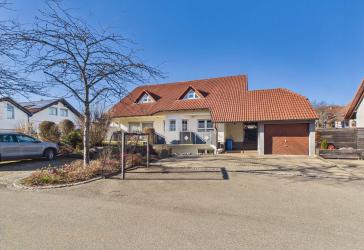 Zweifamilienhaus in Bestzustand - inkl. Garage, Carport & ausgebautem UG