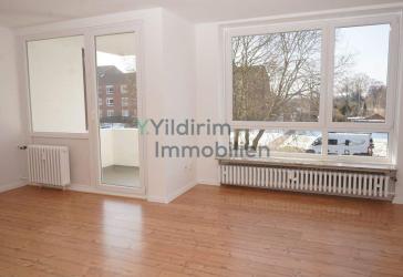 3-Zimmer-Wohnung mit sonniger Loggia - 76 m² Wohnkomfort in ruhiger Lage von Cuxhaven-Süderwisch