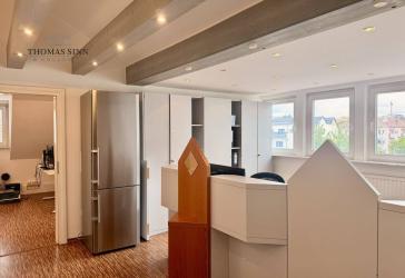 GEWERBE m² - Repräsentative Büroeinheit im Dachgeschoss - ideal für Selbstständige - Büro - Kanzlei