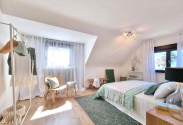 Großzügige 5,5-Zimmer-Maisonette mit Hauscharakter und viel Platz für die Familie