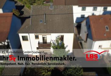 Großzügiges Wohnhaus mit vielfältigen Nutzungsmöglichkeiten