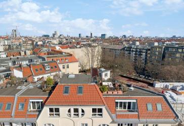 Sonnendurchflutete Dachgeschossmaissonette mit großer Dachterrasse in Berlin Wilmersdorf