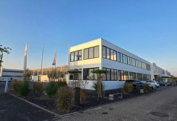 Erstbezug nach Komplett-Renovierung! 200-500m² Innovative Büro-/Technologie-/Ausstellungs-Flächen in TOP Lage - Lippstadt, Gewerbegebiet Am Wasserturm
