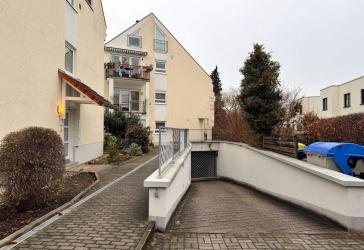 Großzügige 4-Zimmer-Wohnung mit Terrasse und Garten in Mannheim-Friedrichsfeld