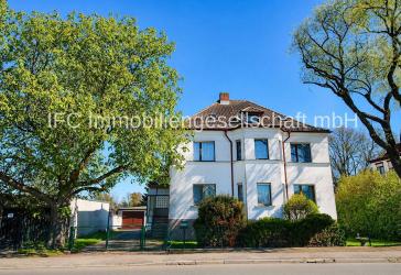 Zweifamilienhaus mit idyllischem Grundstück und idealer Verkehrsanbindung in Lutherstadt Wittenberg