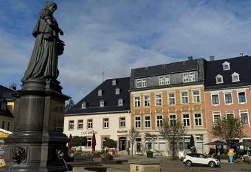 Vorschaubild Mehrfamilienhaus