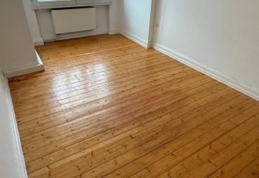Geräumige 4-Zimmer-Wohnung für Studenten (EG geeignet) oder Familien Holländische Straße