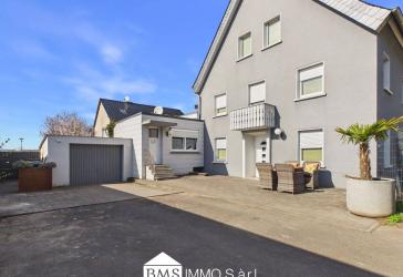 Geräumige Doppelhaushälfte mit großem Garten in Speicher
