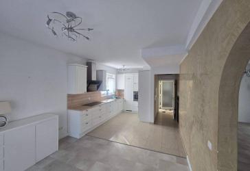 Gleich einziehen - Stilvolles freistehendes Einfamilienhaus mit hochwertiger Ausstattung und sonnigem Grundstück
