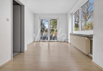 Lindau OT Reutin ... 2-Zi-Wohnung...renovierungsbedürftig... Dachterrasse ... Garage...sofort frei !!